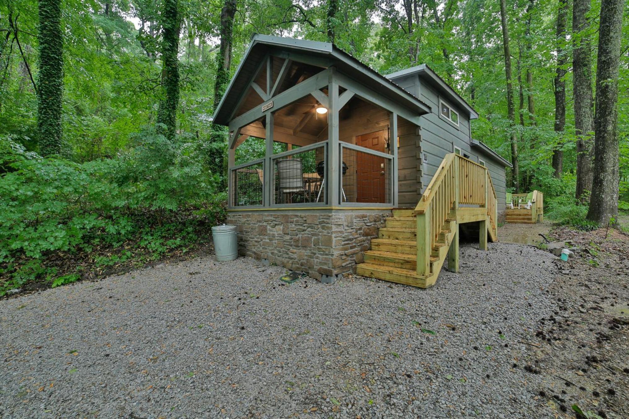 Martha Cabin Tiny Cabin By Downtown שאטאנוגה מראה חיצוני תמונה